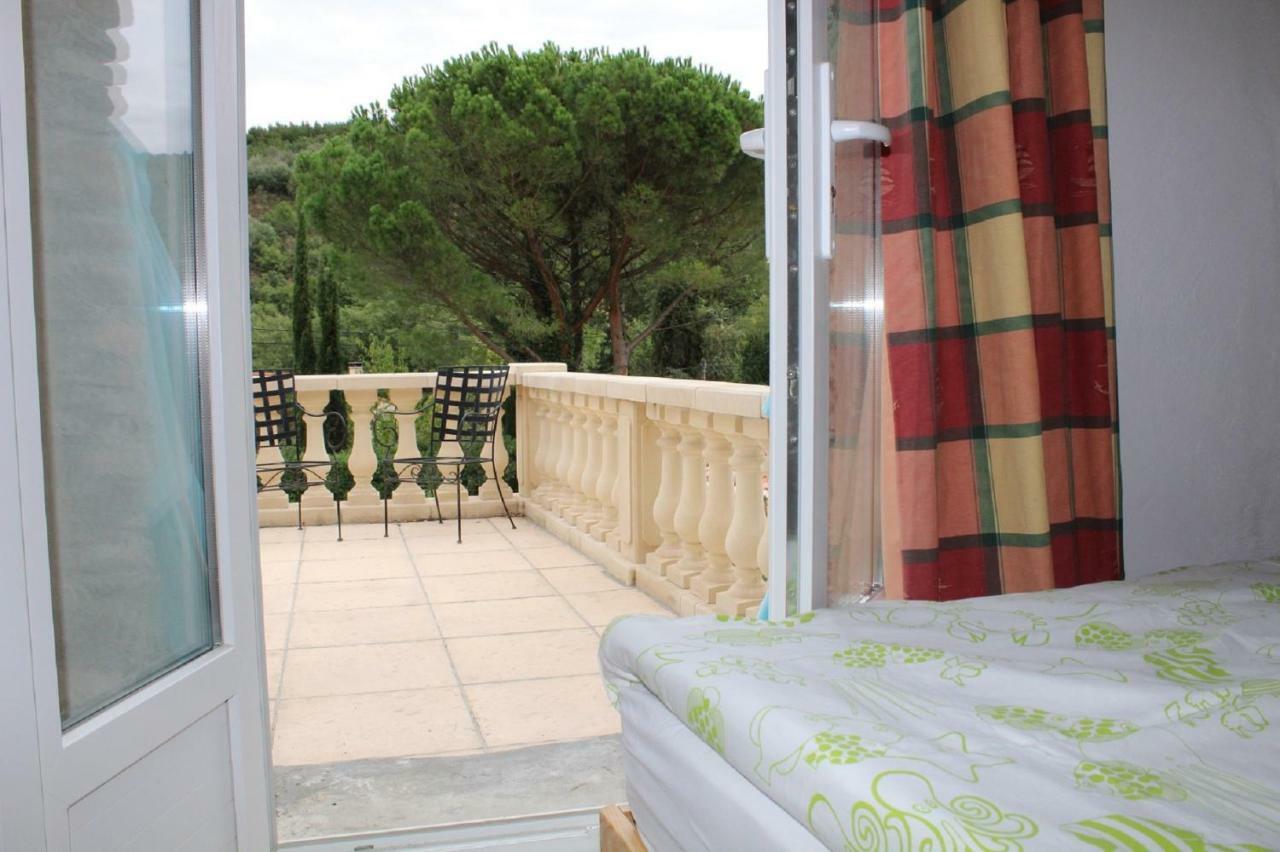 Appartement La Terrasse à Reynès Extérieur photo